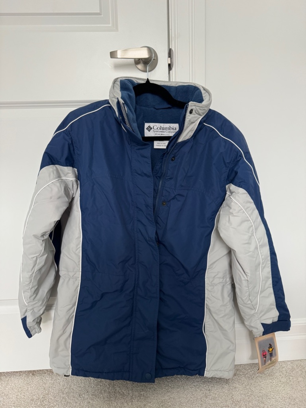Columbia Retro Navy and Light Gray Puffer Jacket